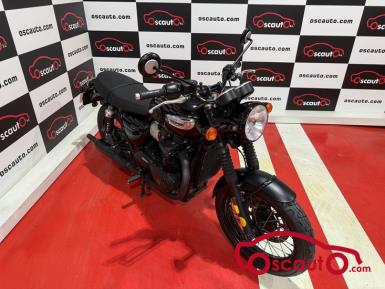 TRIUMPH BONNEVILLE T100 BLACK