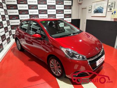 PEUGEOT 208 5P Signature 82CV