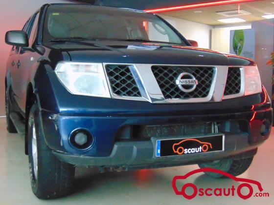 Nissan Navara 4x4 doble cabina LE 4 Puertas