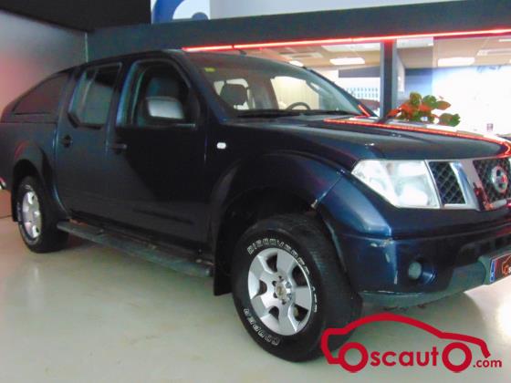 Nissan Navara 4x4 doble cabina LE 4 Puertas