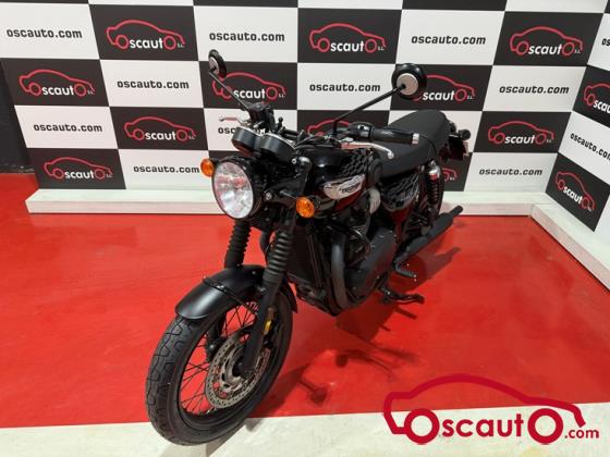 TRIUMPH BONNEVILLE T100 BLACK